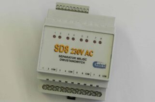 Moduł wykonawczy SD 8 230V, Separacja sygnałów dwustanowych napięciowych na sygnały dwustanowe typu klucz półprzewodnikowy